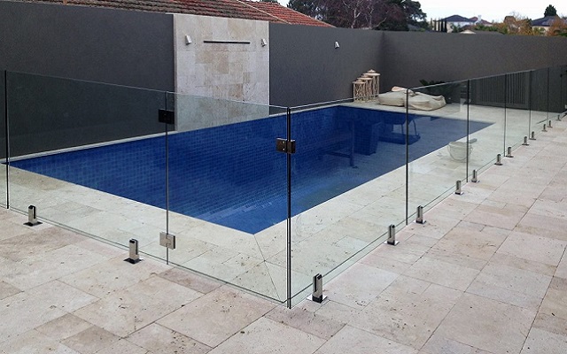 Glass Pool Fence Renston Homestead, Glass Fence Around Pool